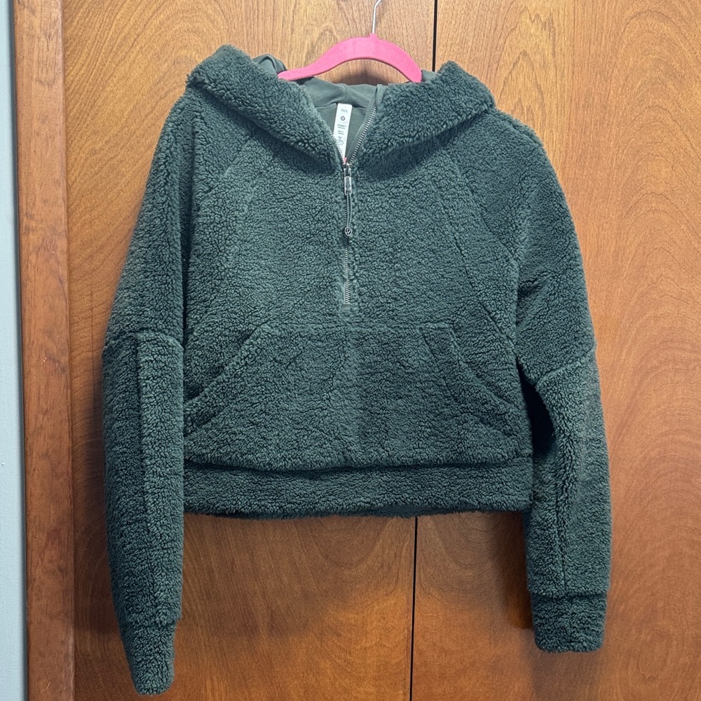Lululemon SCUBA Cozy Teddy Sherpa Fleece Half-Zip Hoodie - Dark Green.  EUC
